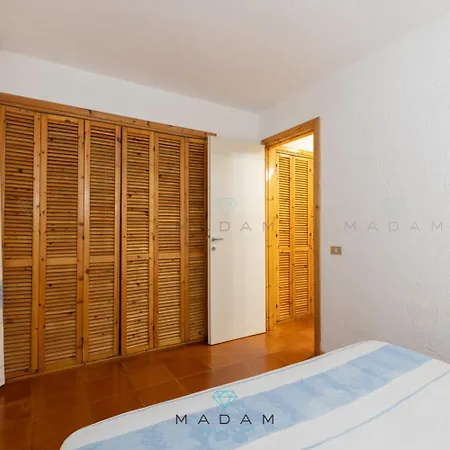 Apartament Asfodeli 14 *