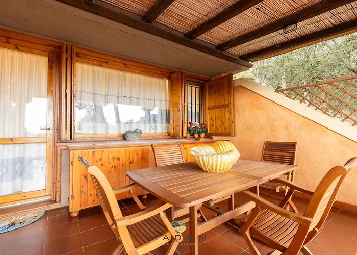 Apartman Asfodeli 14 *